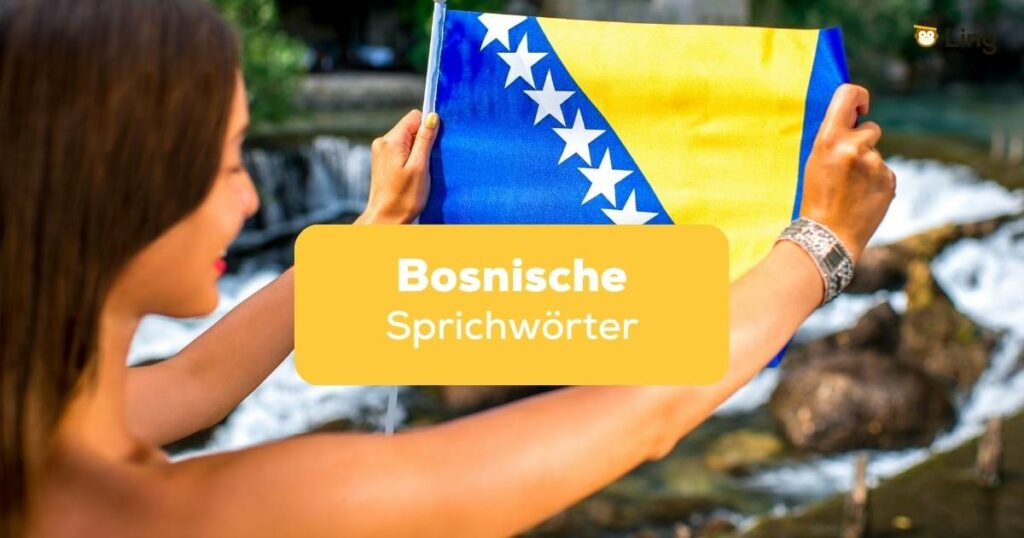 Frau leicht von hinten, und hält die bosnische Flagge in beiden Händen hoch und lernt bosnische Sprichwörter