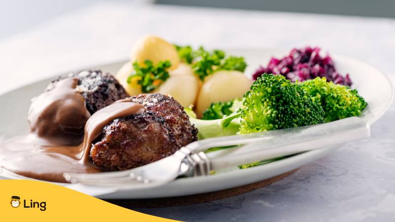 Frikadeller sind Fleischbällchen und eines der vielen leckeren dänischen Gerichte