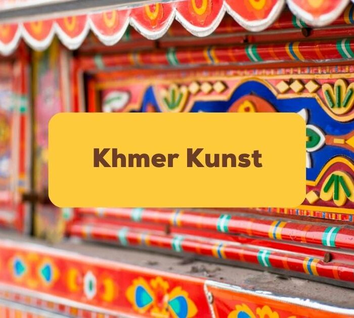 Bunte Schnitzereien sind ein Teil der Khmer Kunst erfahre mehr über die Kultur und Traditionen der Khmer in Kambodscha mit Ling