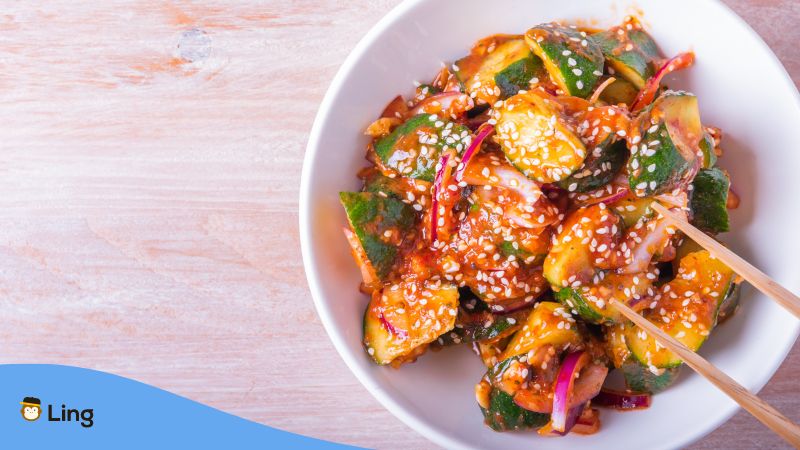 Koreanische Gerichte Beilage Gurkensalat Oi Muchim